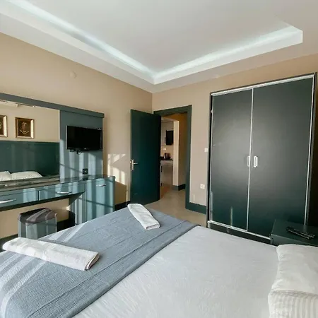 Oeluedeniz 1+1 Modern Summerhouse With Swimming Pool Aparthotel *