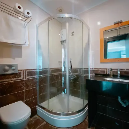 Oeluedeniz 1+1 Modern Summerhouse With Swimming Pool 费特希耶