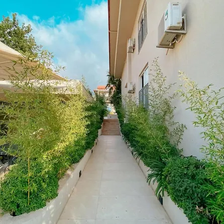 公寓式酒店 Oeluedeniz 1+1 Modern Summerhouse With Swimming Pool *